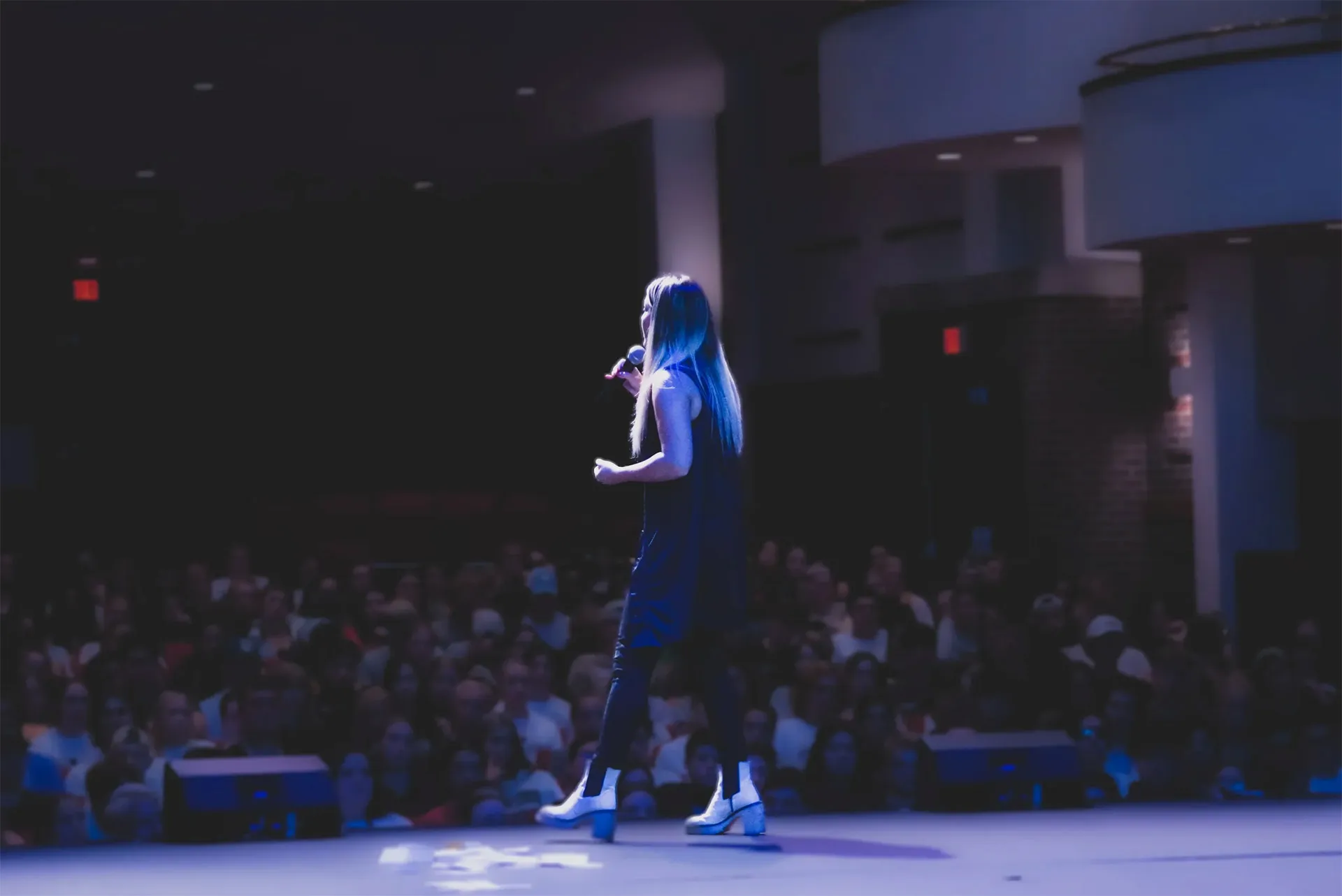 Speaking lectures and keynotes for students